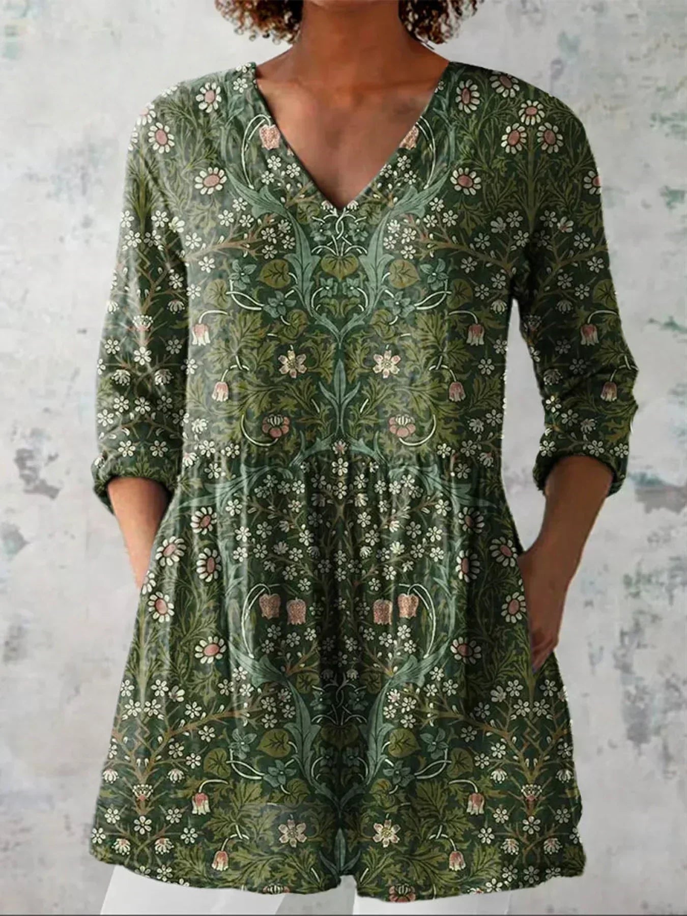 Aberfeldy | Vintage Floral V-Neck Shirt