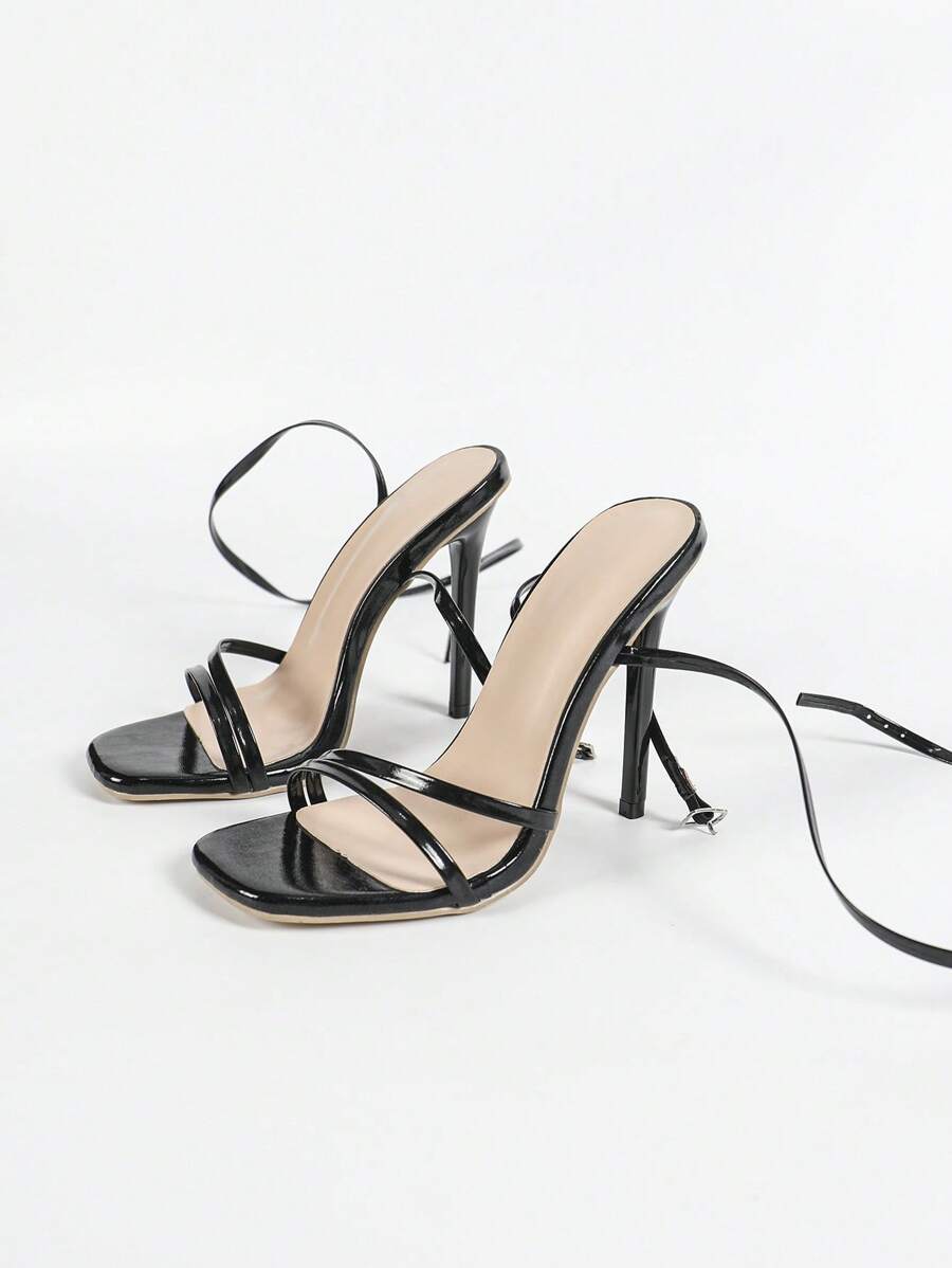 High heeled pumps