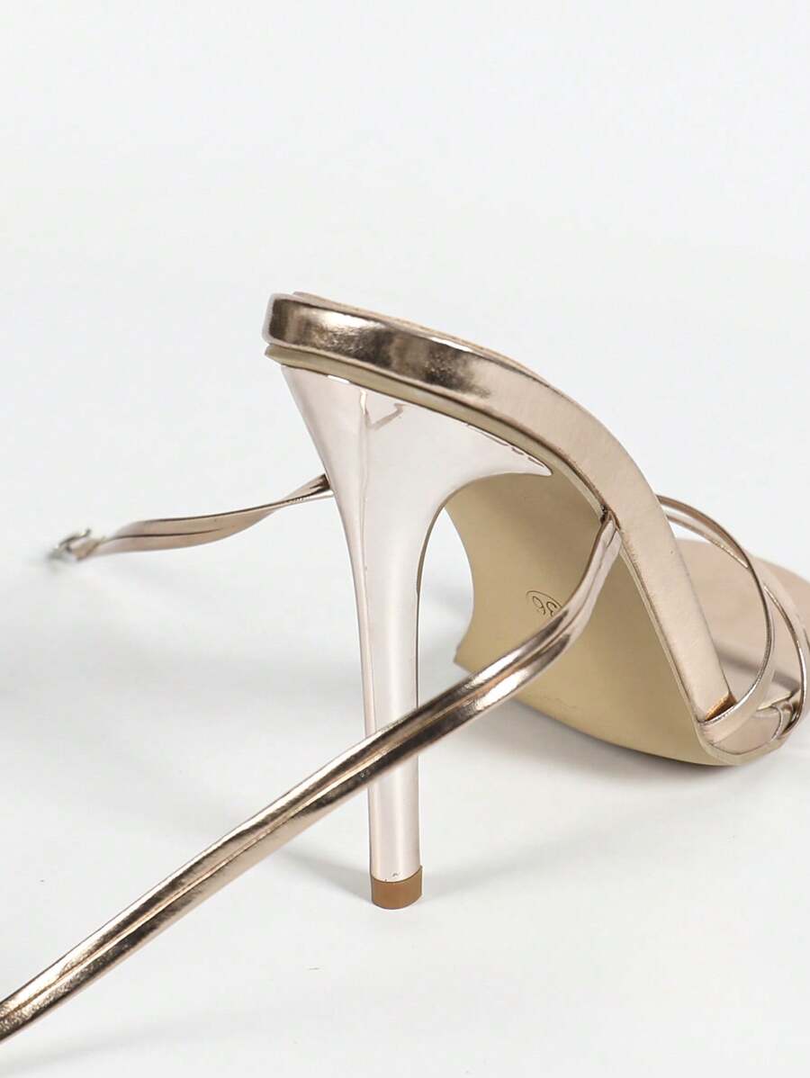 High heeled pumps