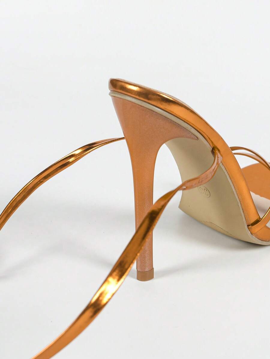 High heeled pumps