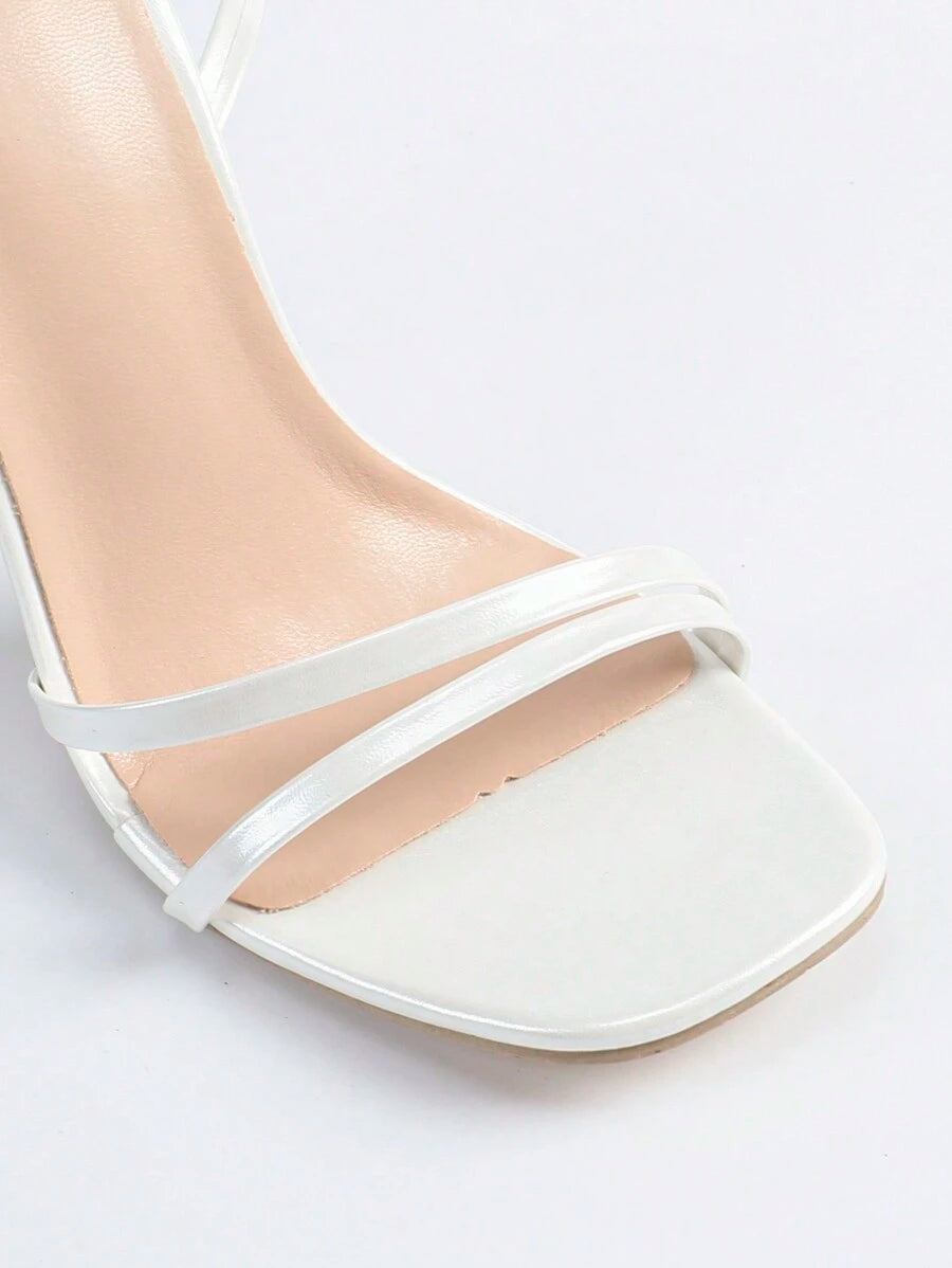 High heeled pumps