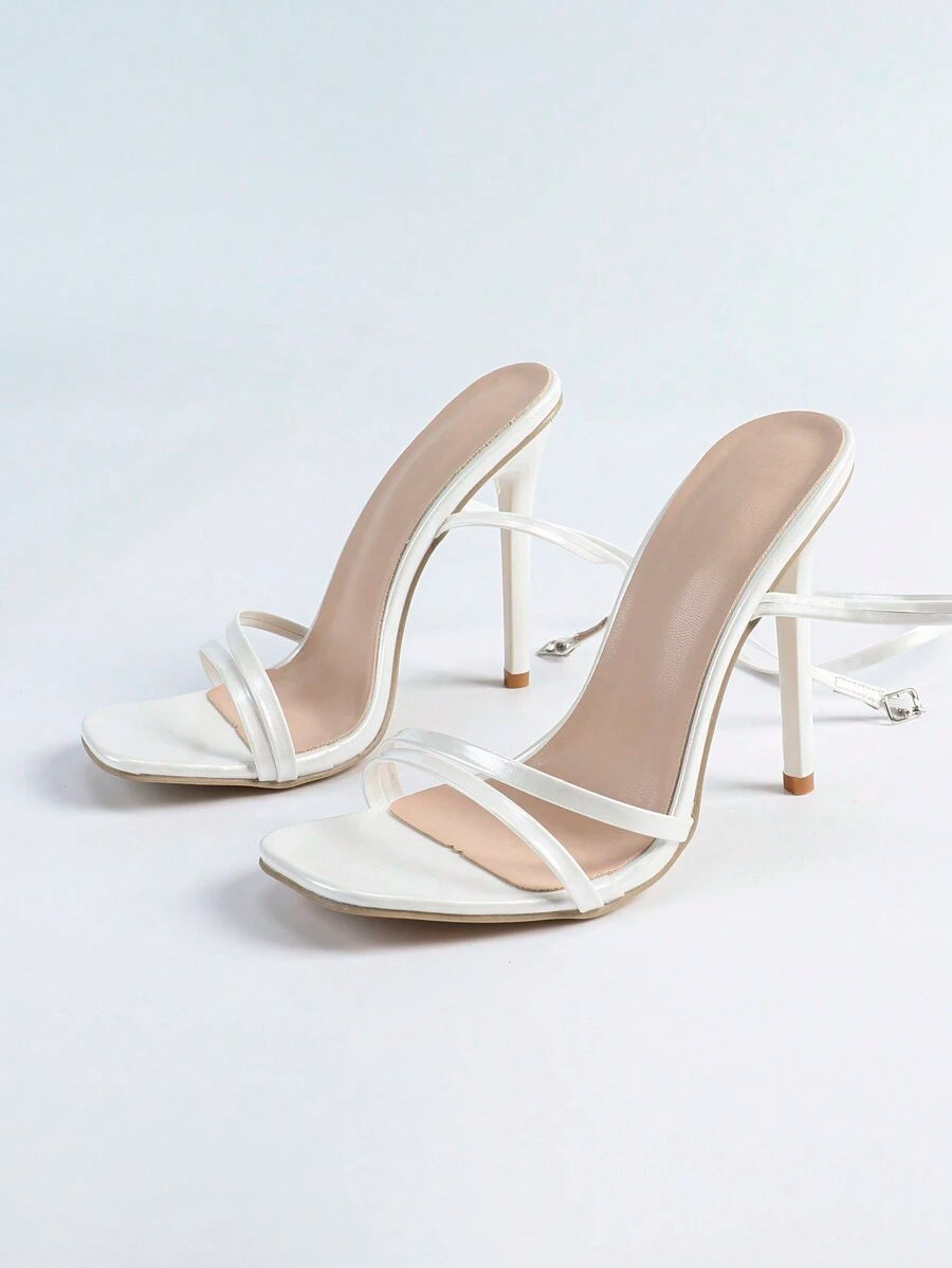 High heeled pumps