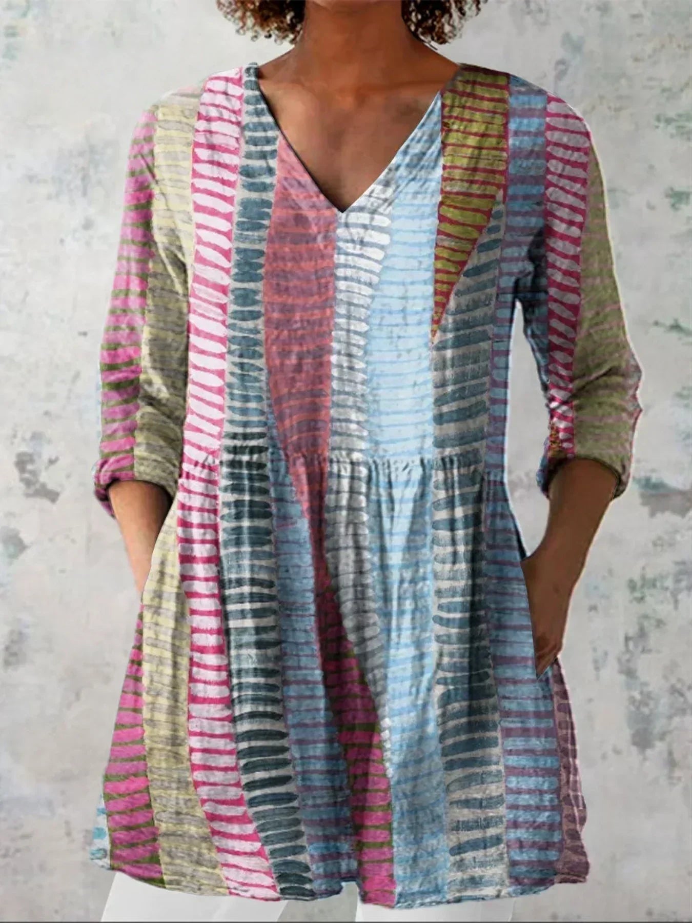 Newburgh | Color Block Line V-Neck Shirt
