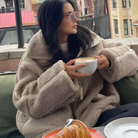 Olivia - Cozy Teddy Jacket
