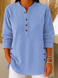 Livia – Sweater with subtle button details