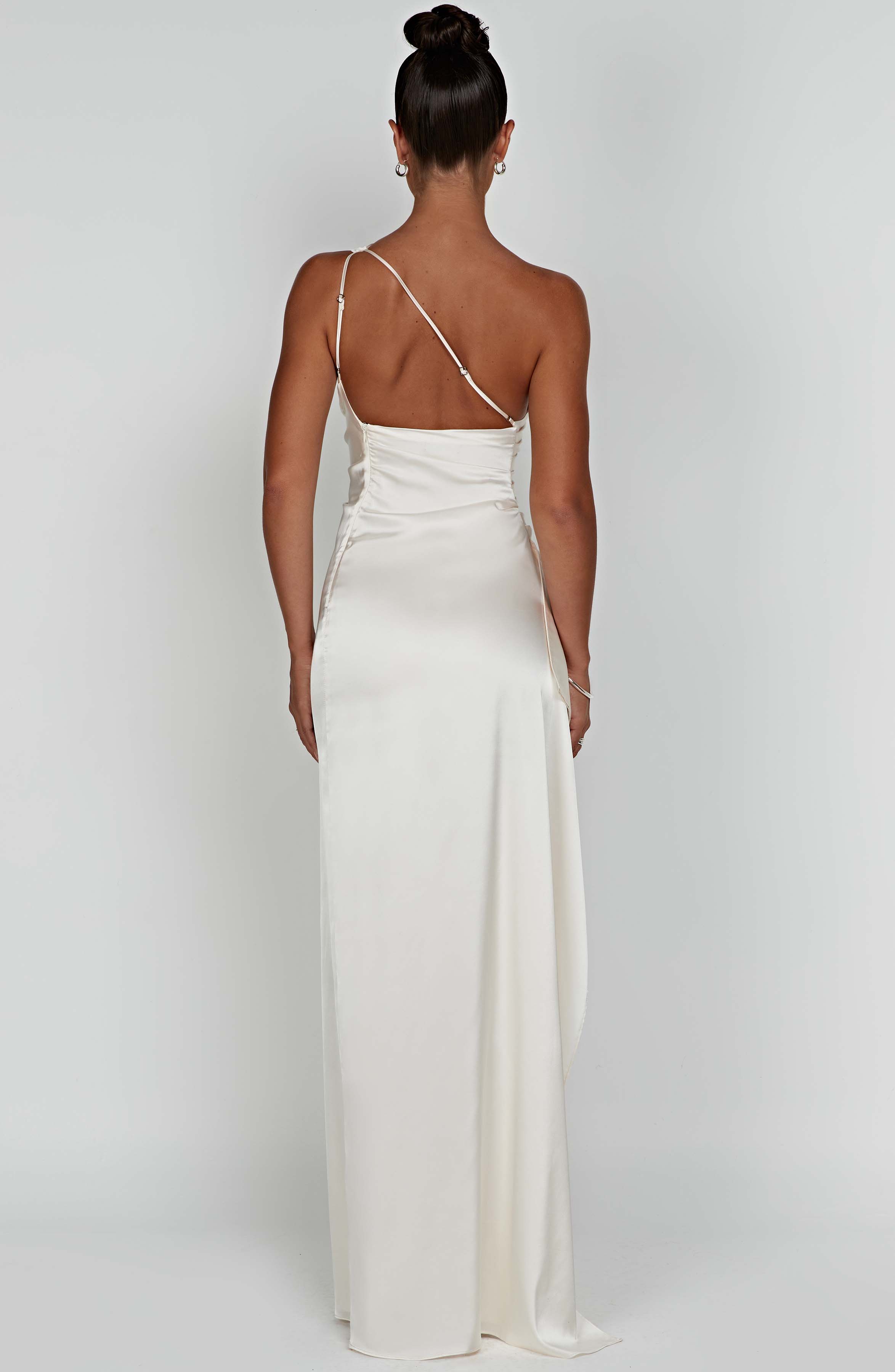 Alma Elegance Dress