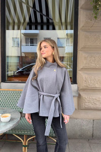Short Vanilla Poncho Coat