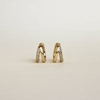 Lizy Duo Huggies in 18K Gold