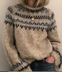Layla | Cozy Retro Sweater